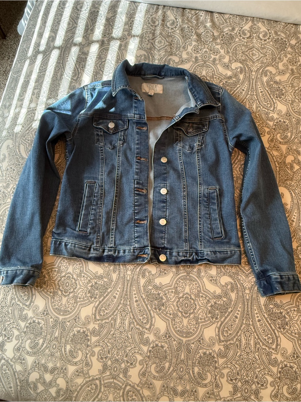 Classic Denim Jacket - Picture 6 of 8